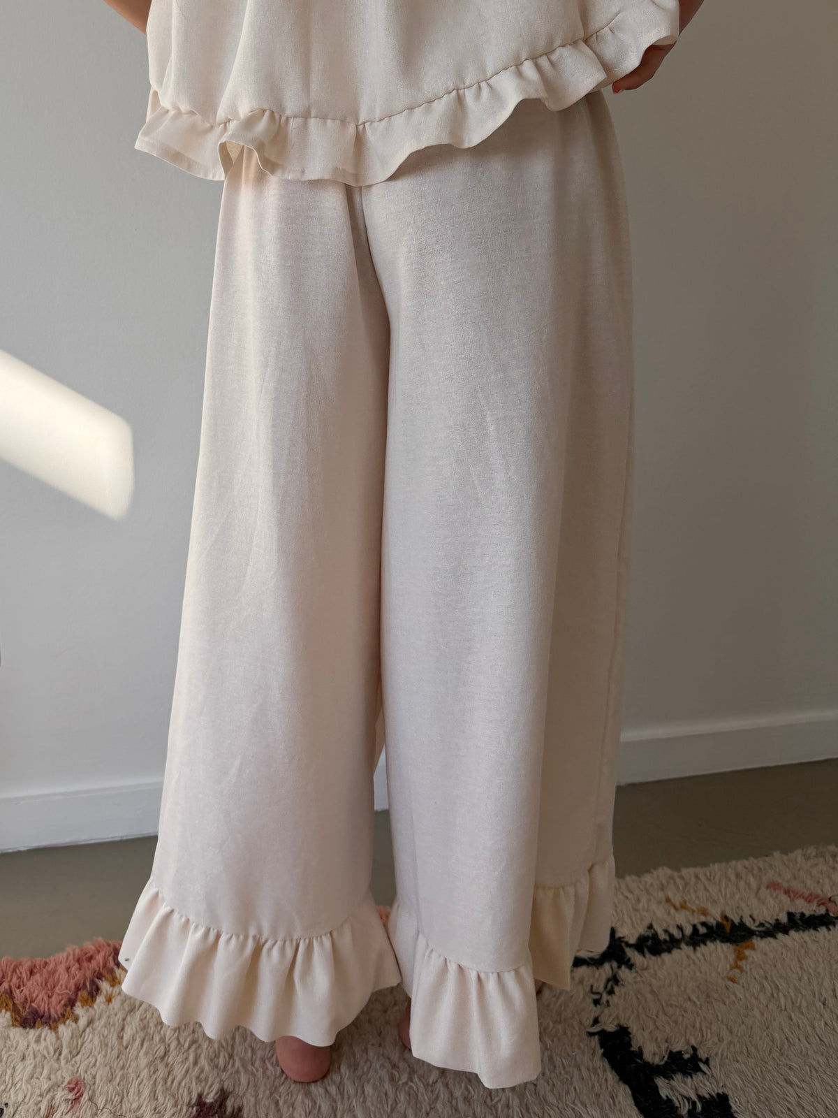 Ruffle Pants ~ Cream